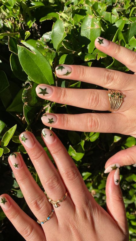 Rachel Sue Nails | green chrome stars using @nails_luxeofficial ⭐️ #nailart #chrome #chromestars #nailinspo #naturalnails #nailsofig #healthynails | Instagram Green Monochrome Nails, Green Stars Nails, Funky Green Nails, Chrome Nails With Stars, Dark Green Chrome Nails, Nails Inspo Green, Nails Green Chrome, Green Star Nails, Green Chrome Nails Designs