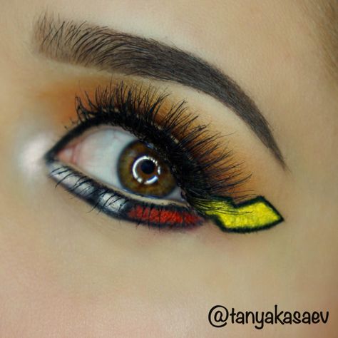 Charmander Eye Makeup, Themed Eye Makeup, Makeup Education, Halloween Makeup Pretty, Anime Makeup, Makeup Idea, Halloween 2016, Holiday Makeup, Halloween Makeup Looks