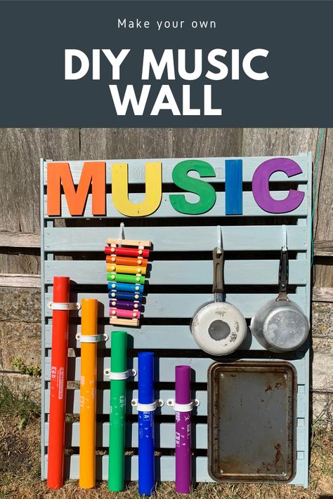 Create your own music wall for kids, ideal for gardens. Simple, easy and cheap! Garden Music Wall, Music Wall Preschool Outdoor Play, Music Wall Preschool, Sensory Music Wall, Musical Garden Ideas, Diy Music Wall Outdoor, Music Wall Playground, Outdoor Music Wall For Kids, Music Garden Outdoor