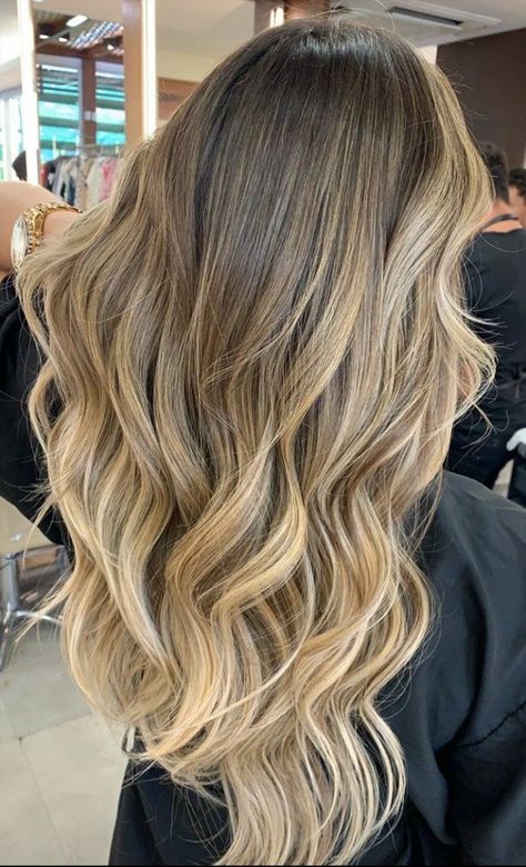 Trendy Balayage, Balyage Long Hair, Balayage Long Hair, Balayage Hairstyles, Balayage Technique, Brunette Hair With Highlights, Light Blonde Hair, Balayage Hair Dark, Honey Blonde Hair