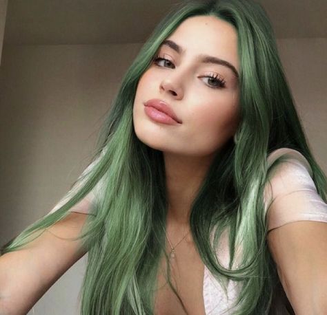 Kimberly Reed Royal Elite, Green Hair Face Claim, Friends To Enemies To Lovers, Friends To Enemies, Kimberly Reed, Enemies To Lovers Romance, Green Hair Girl, Books Fanart, Book Couples