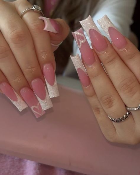 NailzByKristal👸🏻🎀 on Instagram: "🤍✨ - - - - - - - - - #houstonnails #houstonnailtech #houstonhair #houstonmua #houstonstylist #explorepage #explorepage✨ #nailsnailsnails #nails #naildesigns #pinknails #hellokitty #hellokittynails #coquette" Hello Kitty Valentines Day Nails, Nail Designs Hello Kitty, Cute Pink Nail Designs, Hello Kitty Valentines Day, Valentines Nails Designs, Hello Kitty Valentines, Cute Pink Nails, Nail Designs Valentines, Hello Kitty Nails