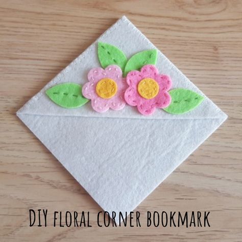 How To Make Corner Bookmarkers, Letter Corner Bookmark, Corner Bookmarker Diy, Corner Bookmarks Felt, Felt Book Markers, Felt Bookmark Pattern Free Printable, Felt Flower Bookmark Diy, Embroidery Bookmark Corner, Bookmark Felt Diy