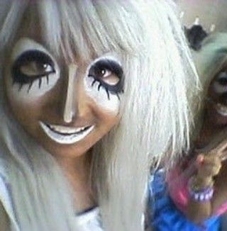 Goth Kidcore, Gyaru Aesthetic, Gyaru Makeup, Hime Gyaru, Gyaru Fashion, Middle Name, 2000s Fashion Outfits, Makeup Makeover, Beauty Standards