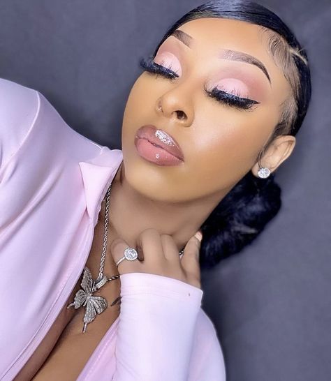 Light Pink Smokey Eye Makeup, Pink Lipstick Makeup Black Women, Simple Pink Makeup Looks Black Women, Light Pink Glam Makeup, Light Pink Makeup Looks Black Women, Pink Soft Glam Makeup Black Women, Light Pink Makeup Looks, Full Glam Makeup Looks Black Women, Pink Makeup Looks Black Women