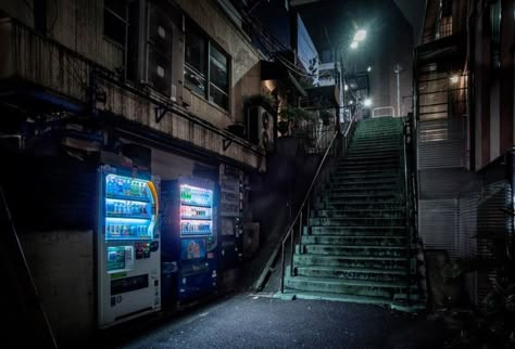 Japan Vending Machine, Vending Machines In Japan, Background References, Japan Street, Roppongi, Colossal Art, Cyberpunk City, Arte Cyberpunk, Light Images