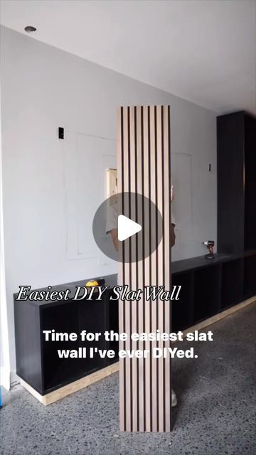 Interior Inspiration on Instagram: "Easy diy slatwall 💫
Credit: @alexanderreneedesign 
.
.
.
.
.
#diydecor #interiorlove #interiorlovers #doityourself #doityourselfproject #kendinyap #diycore #dıy #diycrafts #diycrafting #diyaddict #diyprojects #diyideas #diyhome #diyvideo #diyfun #diylife #diyinspiration #cozyathome #decorcrushing #beautifulhomes #howyouhome #decorgoals #homedecorideas #interiorinspiration" Slatwall Ideas Home, Slate Wall, Wall Diy, Slat Wall, Diy Life, Diy Videos, Diy Inspiration, Interior Inspiration, Fun Diys