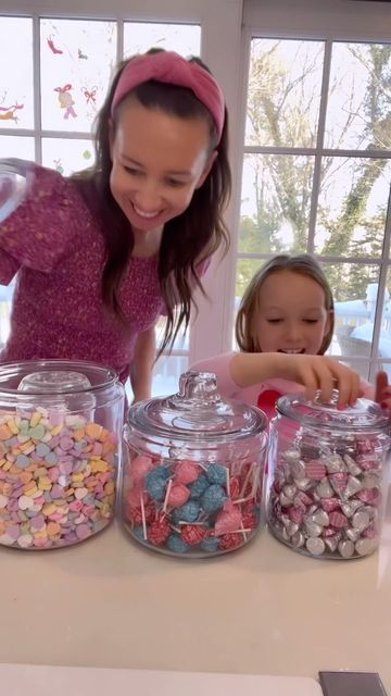 Shannon Doherty on Instagram: "VALENTINE’S DAY DECOR HACK! 💕 It is officially time to switch out your candy jars for Valentine’s Day Candy and this will look so cute in your kitchen!!! This hack is one of my favorites for making the jars look full and also as a cute centerpiece! FOLLOW ME @athomewith.shannon for the best MOM HACKS and Super Simple Inspiration!! #valentinesdecor #valentines #valentinesday #decorhacks #decorhack #decor #holidaydecor #momhack" Shannon Doherty, Valentine Sweets, Valentine Centerpieces, Valentine Candy, Candy Jar, Mom Hacks, Simple Valentine, Candy Jars, Valentine Decorations