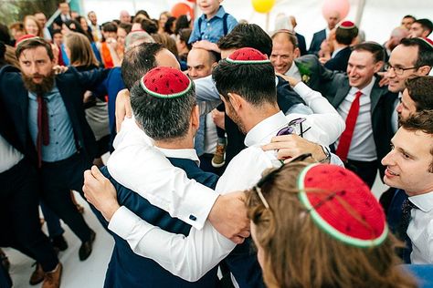 A bright and bold quirky Jewish wedding in the UK | Smashing the Glass Jewish wedding blog Indian Jewish Wedding, Hupa Wedding Jewish, Chupa Jewish Wedding, Breaking The Glass Jewish Wedding, Jewish Wedding Chuppah, Modern Judaica, Wedding Chuppah, Judaica Gifts, Wedding Vintage