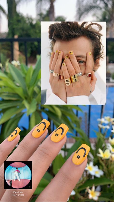 One Direction Nails, Smiley Face Nails, Face Nails, Nails Styles, Harry Styles Nails, Nails Inspired, Golden Nails, Vibrant Nails, Nails 2020