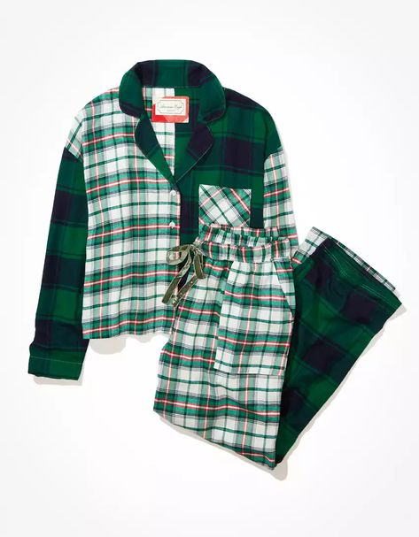 Clothing Coquette, Account Aesthetic, Flannel Pjs, Alpine Style, Vintage Fleece, Stockholm Style, Holiday Pajamas, Stockholm Fashion, Fleece Sweater