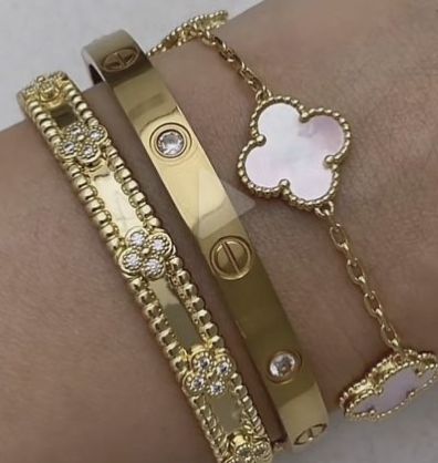 #vancleef #amazondeals #fashionblogger #clover #bracelets #friendshipbracelets #taylorswift #trending #jewelry #cute #bangels #pink #girlygirl Van Clef, Luxury Pink Gold Bracelets, Luxury Bracelet Stack Pink, Clover Bracelet, Clover Bracelets, Pink Clover Bracelet, Gold Clover Bracelet, Pink Vans, Jewelry Picture