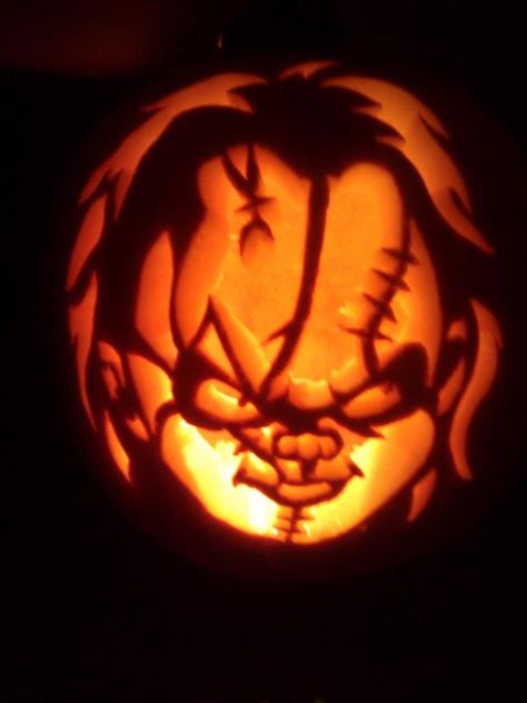 Chucky pumpkin Holloween Punkins Carving Ideas, Pumkin Carving Chucky, Pumpkin Carving Ideas Chucky, Pumpkin Carving Chucky, Pumpkin Carving Jason Vorhees, Terrifier Clown Pumpkin Carving, Super Scary Pumpkin Carving Ideas, Insane Pumpkin Carving, Penny Wise Pumpkin Carving