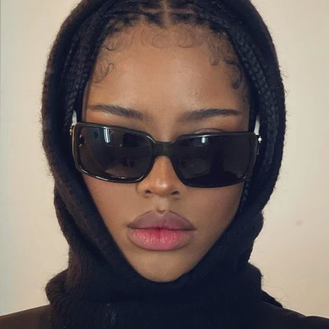 Sunglasses Outfit, Cozy Winter Outfits, Stylish Glasses, Black Culture, Insta Photo Ideas, Shoot Ideas, Looks Vintage, Fashion Killa, Black Aesthetic