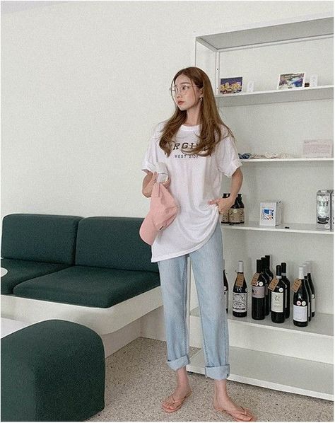 Korean Shirts Korean Fashion Korean Style Women’s Shirts Blouses Summer Outfit Ideas Korean Shirts, Shirts Korean, Korean Style Women, Women's Graphic Tees, Summer Outfit Ideas, Fashion Graphic, Top Graphic Tees, Fashion Korean, Tees For Women