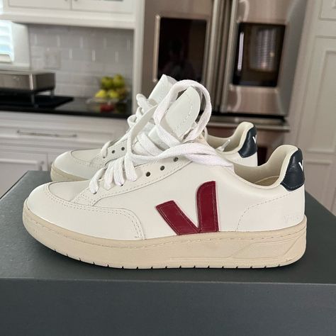 Bought These At Madewell. Never Worn. The Size Is 5 But I Am Always A 6 And They Fit Me Perfectly. They Are Currently $185 At Madewell.Com. $175 At Nordstroms. Https://Www.Madewell.Com/Vejatrade%3b-V-12-Mesh-Sneakers-K1515.Html?Color=Ee3177#Context=Women&Lang=Default&Search-Gender=Women&Q=Vejas&Start=9 (I Don't Have The Original Box.) Shoes Veja, Veja Shoes, Veja Sneakers, Mesh Sneakers, Html Color, Jelly Shoes, Walker Boots, Sneaker Shopping, Boot Sandals