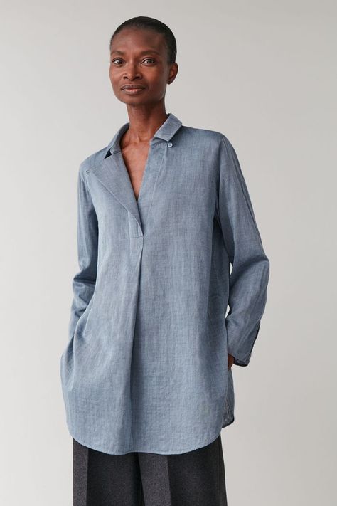 Smart Wardrobe, Linen Top Women, Linen Shirts Women, Kurta Neck Design, Denim Blouse, Kurta Designs, Women Shirts Blouse, Linen Top, Women's Shirts