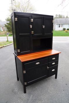 hoosier makeovers - Google Search Hoosier Cabinet Makeover, Panty Organization, Bakers Cabinet, Antique Hoosier Cabinet, Compact Kitchens, Antique Hutch, Hoosier Cabinets, Redo Cabinets, Kitchen Queen