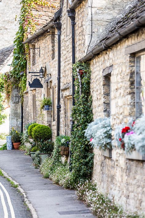 Castle Combe Cotswolds Map, Beautiful Places In England, Wiltshire England, Cotswold Villages, Cotswolds England, Castle Combe, Places In England, Stone Cottages, Day Trips From London