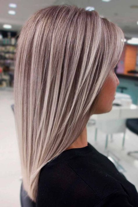 Platinový Blond, Ice Blonde Hair, Platinum Blonde Hair Color, Silver Blonde Hair, Cool Blonde Hair, Blending Gray Hair, Ash Blonde Hair, Blonde Hair Shades, Light Hair Color