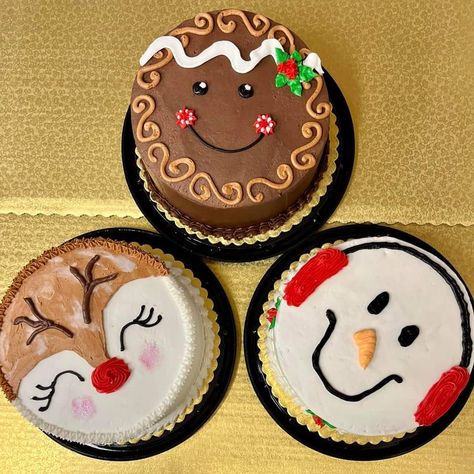 Holiday Cake Designs, Cookie Cake Designs, Christmas Cakes Easy, Christmas Themed Cake, Cake Decorating For Beginners, Christmas Cake Designs, Buttercream Cake Decorating, New Year's Cake, Holiday Cupcakes