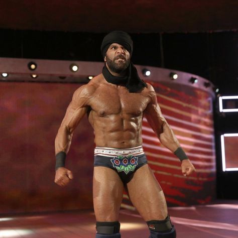 Jinder Mahal Jinder Mahal, Sami Zayn, Wrestling Superstars, Wwe Champions, The Underground, Wwe Photos, Facebook Live, Shoulder Workout, Wwe Superstars