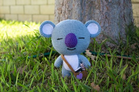 Crocheted Koya - Fan Art by Miss Dolkapots Army Room Decor, Pop Dolls, Crochet Creations, Needle Art, Crochet Toys Patterns, Stuffed Toys Patterns, Crochet Doll, Art Project, Crochet Tutorial