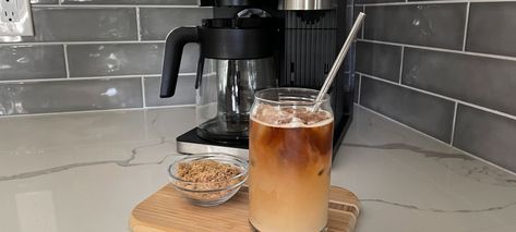 Make this Iced Brown Sugar Oat Milk Shaken Espresso in the Ninja® Espresso & Coffee Barista System. Oat Milk Shaken Espresso, Brown Sugar Coffee, Ninja Coffee Maker, Shaken Espresso, Ninja Coffee Bar, Espresso Recipes, Potpourri Recipes, Ninja Coffee, Brown Sugar Syrup