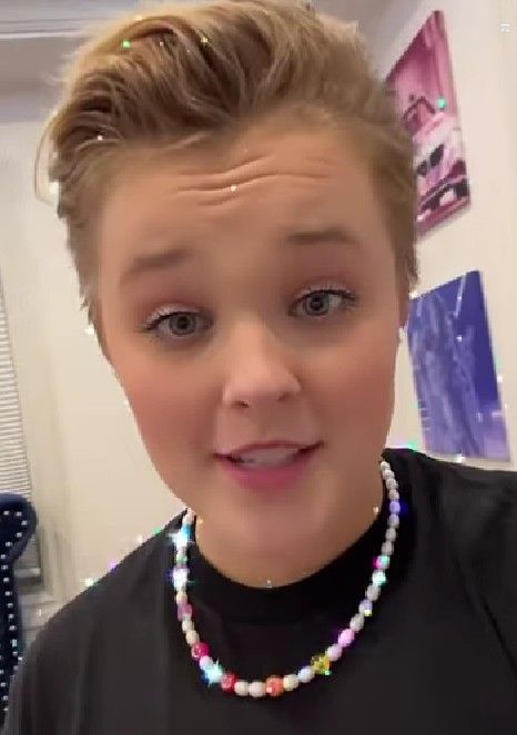 Jojo Siwa Short Hair, Jojo Siwa 2022, Jojo Siwa Now, Jojo Siwa Karma, Jojo Siwa Instagram, Jojo Hair, Jojo Siwa Outfits, Jojo Siwa Birthday, Hair 2022