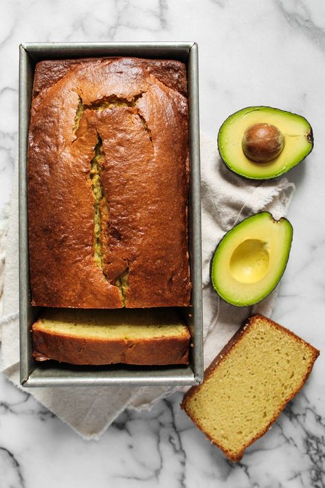 This Avocado Quick Bread is similar to its Banana Bread cousin - moist, full of flavor and perfect any time of day. Use overly ripe avocados in this recipe! Avocado Baking, Avocado Baking Recipes, Avocado Cake, Avocado Bread, Rye Bread Recipes, Healthy Avocado, High Protein Desserts, Sliced Bread, Protein Desserts