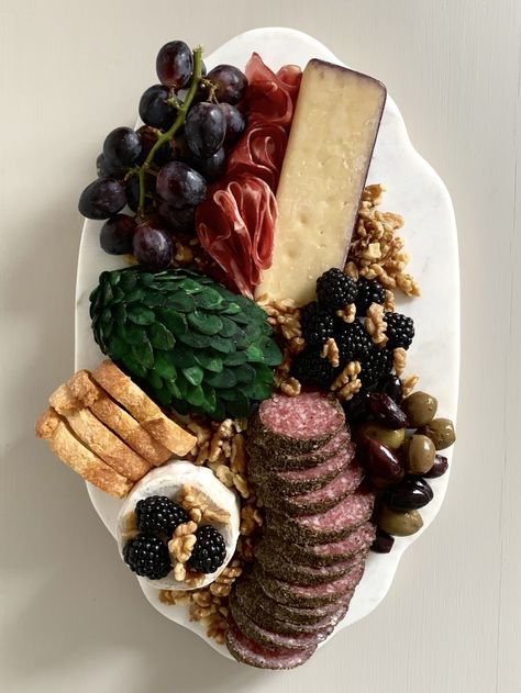 Game of Thrones Cheese Board with Dragon Egg Cheese Ball Port Wine Cheese Ball, Port Wine Cheese, Cheese Game, Holiday Cheese Boards, Game Of Thrones Party, Dragon Eggs, Egg Cheese, Charcuterie Inspiration, Board Cheese