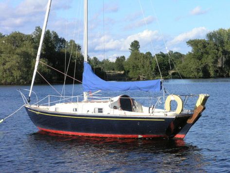 BEST OF 2020. 7 Bluewater Cruising Sailboats We Love Beautiful Sailboats, Boat Types, Used Sailboats, Sailing Life, Dublin Ireland Travel, Sailboats For Sale, Classic Sailing, Small Sailboats, Heavy Cruiser