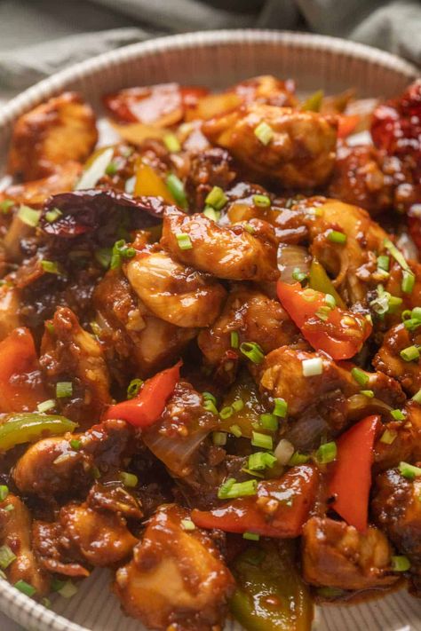 Szechuan Chicken Recipe - My Food Story Schezwan Chicken, Cauliflower Pizza Recipe, Szechuan Chicken, Spicy Chicken Recipes, Food Story, Chicken Vegetable, Chinese Cooking Recipes, Lo Mein, Easy Chinese Recipes