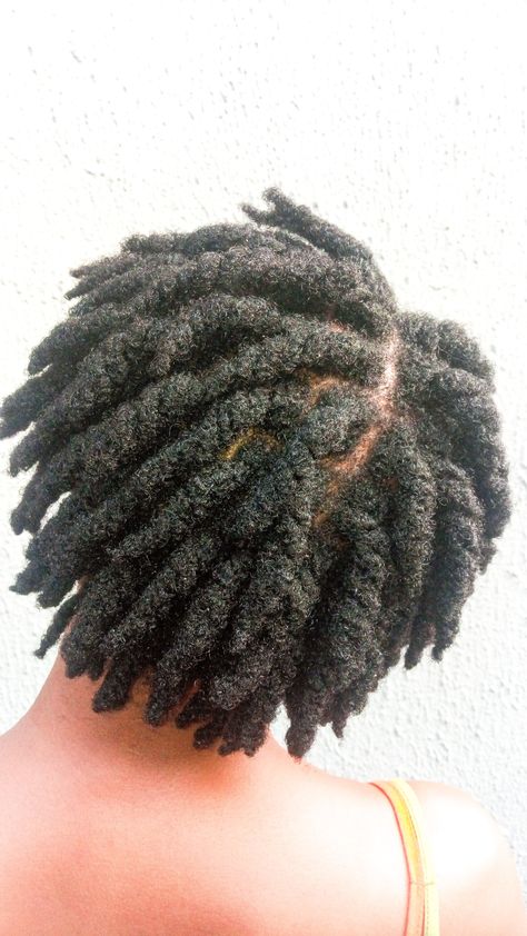 Dredlocs Style Woman, Short Thick Locs, Braids Loose Hair, Semi Freeform Locs, Loose Twists, Man Haircut Fade, Black Man Haircut, Black Man Haircut Fade, Thick Dreads