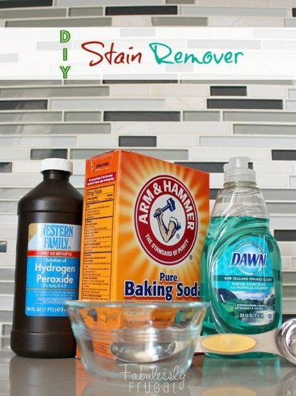 This homemade stain remover is awesome! It works on almost any stain, even old ones. AMAZING! Homemade Stain Removers, Clean Baking Pans, Cleaning Painted Walls, Dawn Dish Soap, Deep Cleaning Tips, E Dawn, Diy Cleaners, Hydrogen Peroxide, Cleaners Homemade