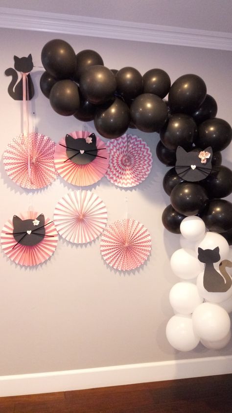 Cat Decorations Birthday, Cat Birthday Decorations Diy, Cat Themed Birthday Party Decorations Diy, Cat Theme Birthday Backdrop, Birthday Decoration Cat Theme, Cat Themed Parties, Cat Themed Birthday Party, Kitten Party, Kitten Birthday