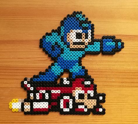 Mega Man and Rush from Mega Man 3 [NES] Bead Characters, Hama Beads Mario, Mega Man 2, Grid Art, Perler Projects, Perler Ideas, Bead Ideas, Beaded Crafts, Mega Man