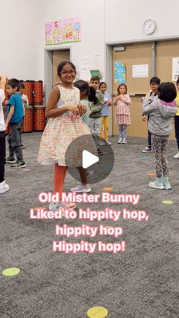 Hannah Zimmermann on Instagram: "Old Mister Bunny - seasonal movement activity 🐰  This is from kindergarten Game Plan. I do this with kinder every year, so when I pulled it out in first grade - I loved to see how excited they got! They’ve got sharp memories. Students can hop like a bunny or sneakety sneak or “hurt their leg bad,” but I always end with something calm to help them wind down! It’s a great quick movement activity if your students have the wiggles or need a little brain break!  #elementarymusiceducation #elementarymusic #elementarymusicteacher #elementary music rocks #iteachmusic #fisdfineartsleads #fisdelevate #musiced #musiceducation #musiceducationmatters #musicteacher #musicteachersofinstagram #kodalymethod #kodalyinspiredclassroom" Kodaly Method, Brain Break Activities, Kindergarten Game, Elementary Music Education, Elementary Music Teacher, Kindergarten Games, Movement Activities, The Wiggles, Class Management