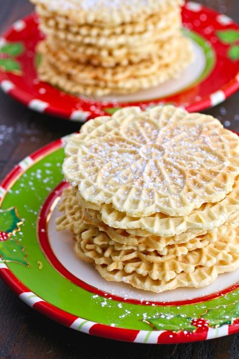 Pizzelle Cookies, Pizzelle Recipe, Best Recipes Ever, Waffle Cookies, Recetas Keto, Italian Cookies, Italian Desserts, Beignets, Cookie Desserts