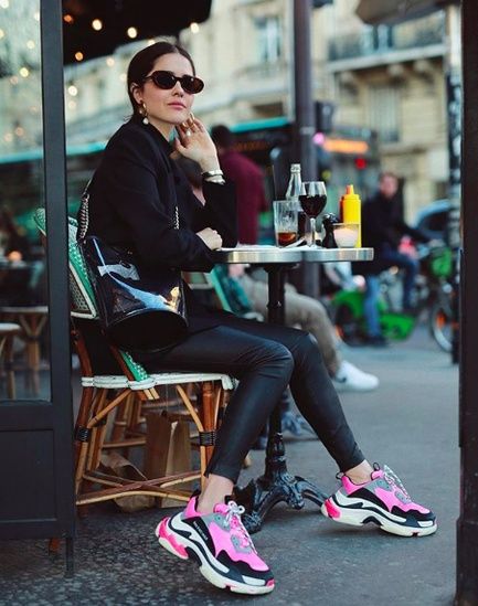 Balenciaga Triple S Outfit, Triple S Outfit, Androgynous Fashion Women, Uniqlo Women Outfit, Paola Alberdi, Blazer E Short, Trainers Outfit, Women Dress Collection, Outfit Work