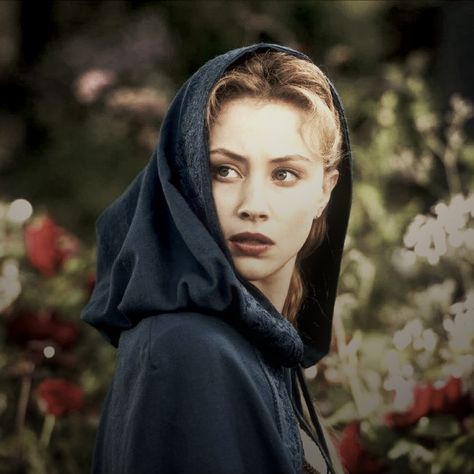 Sarah Gadon Narcissa, Young Narcissa Malfoy, Sirius Black Fancasts, Severus Snape Daughter, Narcissa Black, Harry Potter Narcissa, Harry Potter Face, Dracula Untold, Sarah Gadon