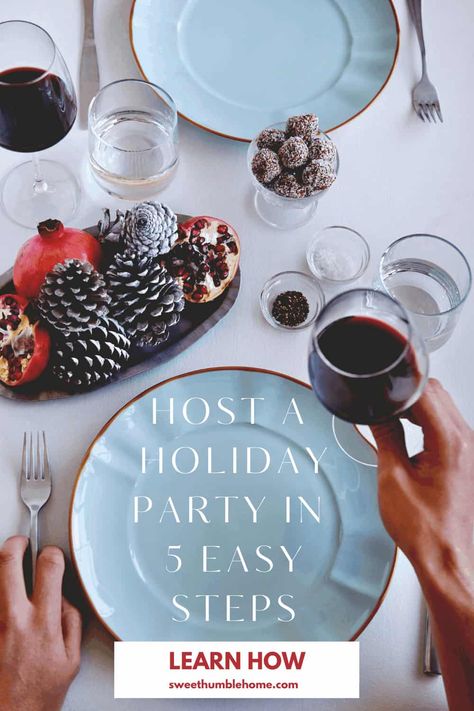 In this post, you are going to learn 5 tips to throwing the best holiday open house! It's going to help you prepare and enjoy holiday entertaining and is easy to follow for busy moms. These tips are perfect for an easy potluck and will help you with enjoy the holidays. Head to the blog to learn how you can get easy results at your next party! Easy holiday potluck Christmas party with 5 easy tips! #holidayparty, #potluckdinner Potluck Christmas, Room Temperature Appetizers, Holiday Potluck, Cocktail Recipes For A Crowd, Easy Potluck, Holiday Open House, Humble Home, Potluck Dinner, Thanksgiving Cocktails