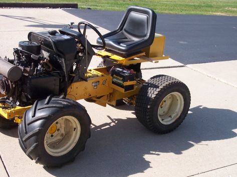 4 WD using Case Transmissions | My Tractor Forum Used Garden Tractors, Small Garden Tractor, Cub Cadet Tractors, Go Kart Frame Plans, Garden Tractor Pulling, Garden Tractor Attachments, Yard Tractors, Go Kart Frame, Radio Flyer Wagons