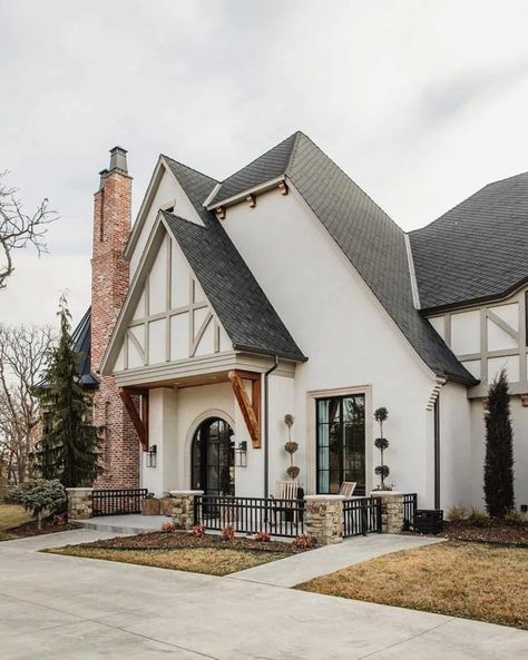 Dream House Tour: A Tudor style home in Oklahoma with stunning details Small Tudor Style Homes, Tudor Style Homes Plans, Modern Tudor House Exterior, Modern English Tudor, Kelsey Leigh Design, Modern Tudor House Plans, Modern Tudor House, Tudor House Exterior, Tudor House Plans