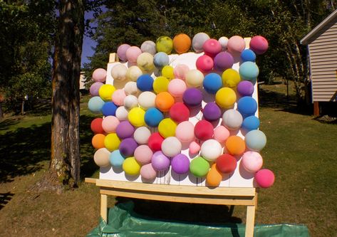 Balloon Dart Game, Game Diy, Solar Powered Lanterns, Balloon Painting, Art Painting Supplies, Balloon Pop, Art Birthday Party, Painting Canvases, Water Balloons