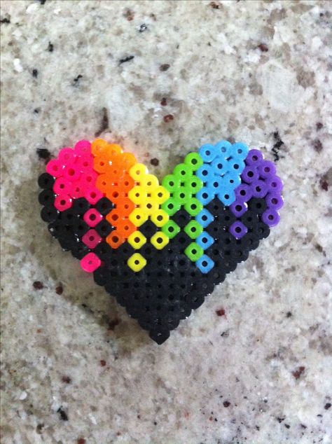 Perler Bead Designs, Melty Bead Designs, Pyssla Beads, Hamma Beads Ideas, Easy Perler Bead Patterns, Melty Bead Patterns, Art Perle, Hama Beads Design, Diy Perler Bead Crafts