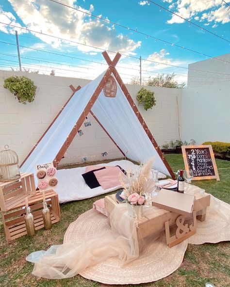 | Teepees & picnics GDL 🍃| on Instagram: “Feliz aniversario a nuestra hermosa pareja ❤️✨ @teepees.garden . . #teepee #teepees #picnic #tipi #teepees #teepeeparty #teepeewedding…” Tepee Sleepover Ideas, Teepee Picnic, Garden Teepee, Birthday Teepee, Teepee Party, Club Decor, Sleepover Things, Sleepover Things To Do, Pic Nic