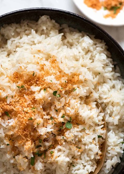 Overhead close up photo of rice made with coconut milk East Asian Food, Coconut Jasmine Rice, Tin Eats, Rice Coconut, Coconut Extract, Thai Kitchen, South East Asian, Asian Restaurant, Tropical Food