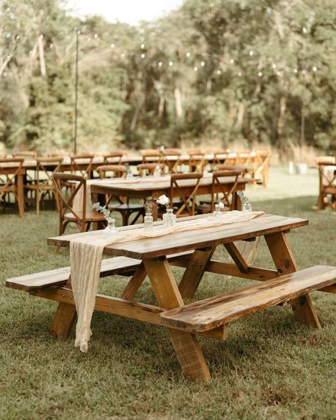 We loved Jenna’s vision of a simple, romantic dinner with her closest people. It was outside under the lights as the sun set over the water..complete with a food truck and bug spray! ⁠ ⁠ The perfect blend of a backyard feel but classy and romantic.⁠ ⁠ Your vision doesn’t have to be full of details, we can make simple look just as gorgeous as complex! Food Truck Wedding Ideas, Wedding Food Truck, Food Truck Wedding, Outdoor Food, Under The Lights, Romantic Dinners, Wedding Food, Food Truck, Summer Wedding