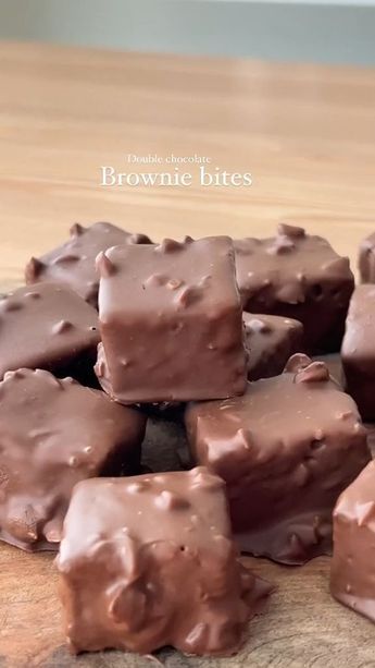 "Indulge in rich, double chocolate brownie bites with our easy recipe! ���🍫🍰 Dive into this video tutorial to create these irresistible treats. Soft, fudgy brownie bites bursting with intense chocolate flavor—perfect for any sweet craving! Elevate your dessert game with this delicious recipe. #DoubleChocolateBrownies #DessertRecipe #ChocolateLovers" Chocolate Brownie Bites, Resipi Kek, Chocolate Dishes, Chocolate Recipes Homemade, Unsweetened Cocoa Powder, Sweet Dishes Recipes, Quick Recipes Snacks, Brownie Bites, Tasty Baking